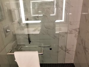 Półki na ręczniki